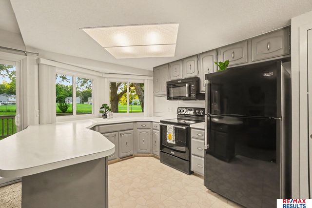 1014 Julius Place, Bellevue, NE 68005