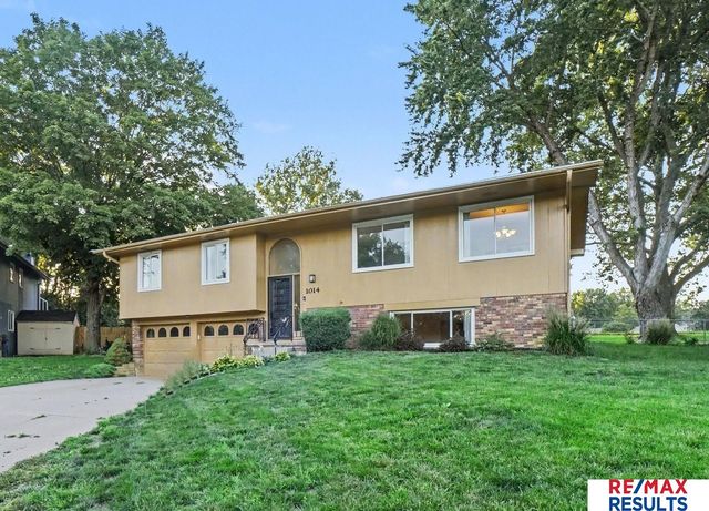 1014 Julius Place, Bellevue, NE 68005
