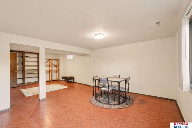 1014 Julius Place, Bellevue, NE 68005