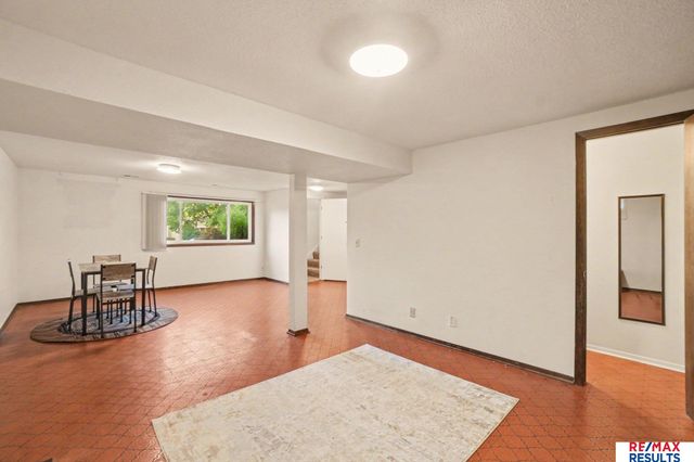 1014 Julius Place, Bellevue, NE 68005