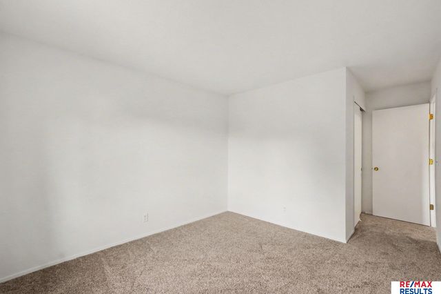 1014 Julius Place, Bellevue, NE 68005
