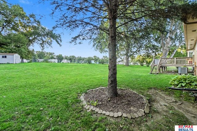 1014 Julius Place, Bellevue, NE 68005