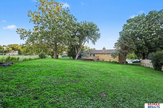 1014 Julius Place, Bellevue, NE 68005