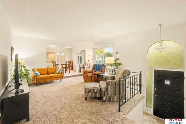 1014 Julius Place, Bellevue, NE 68005