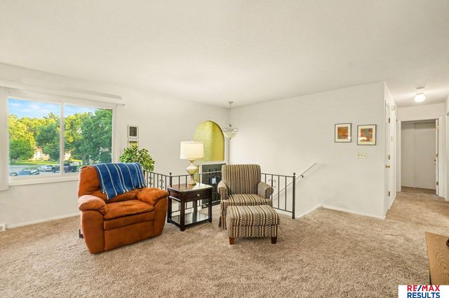 1014 Julius Place, Bellevue, NE 68005