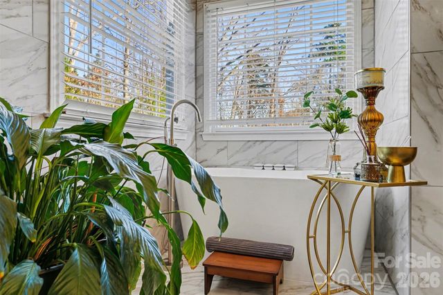 7715 Saddle Trail Lane, Charlotte, NC 28269