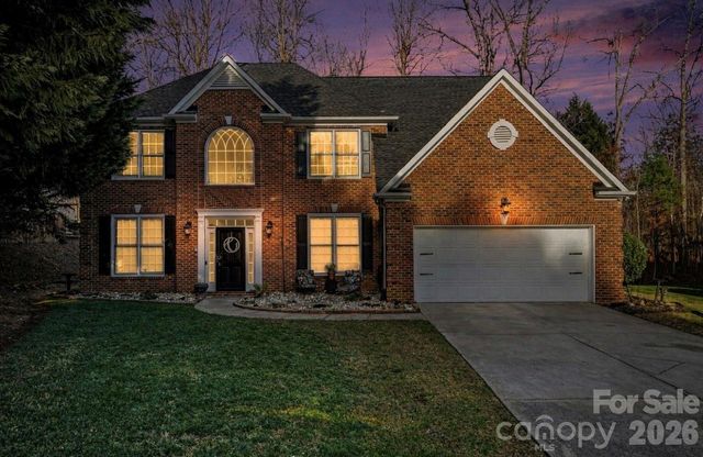 7715 Saddle Trail Lane, Charlotte, NC 28269