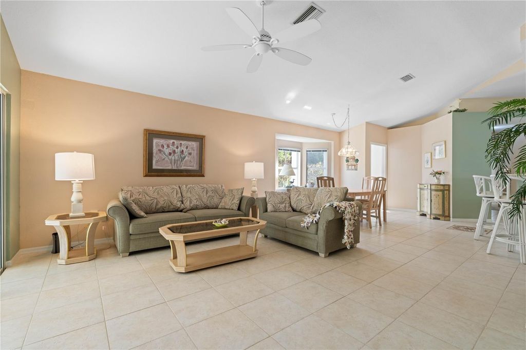 Image 27 of property listing at 524 ISLAMORADA BOULEVARD, Punta Gorda, FL 33955