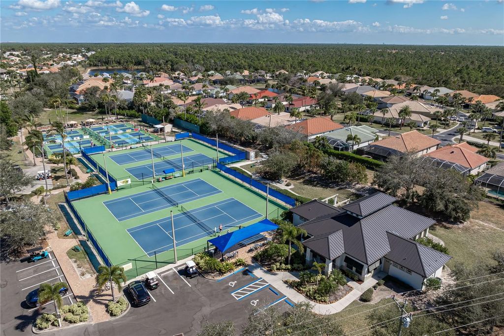 Image 47 of property listing at 524 ISLAMORADA BOULEVARD, Punta Gorda, FL 33955