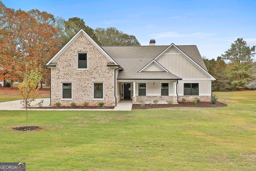 110 Warren Way, Fayetteville, GA 30215