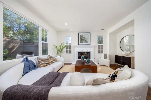 33 Grape Arbor, Irvine, CA 92620