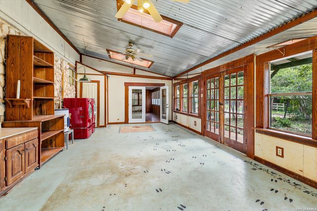 25620 Pleasanton, San Antonio, TX 78264