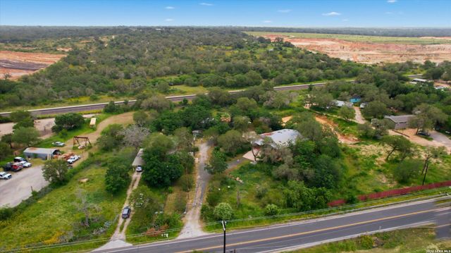 25620 Pleasanton, San Antonio, TX 78264