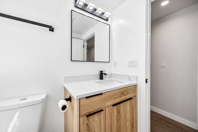 133 White Pond Rd, Hudson, MA 01749