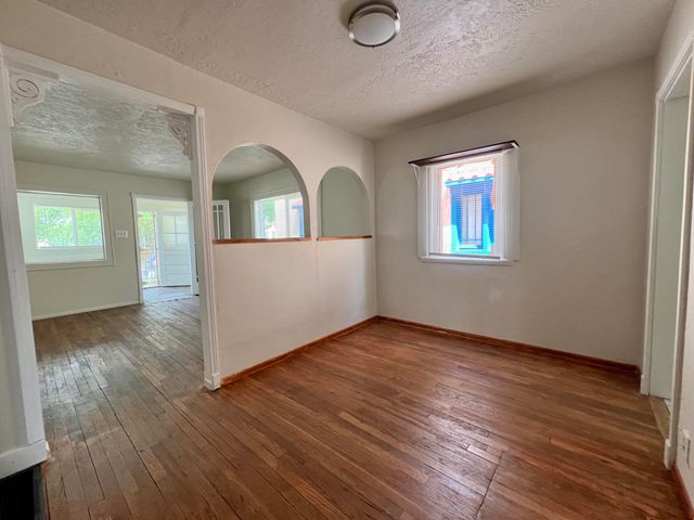 316 9th Street SW, Albuquerque, NM 87102