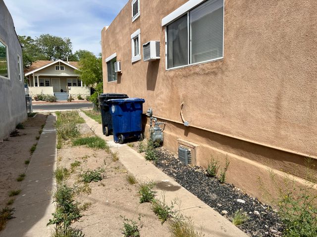 316 9th Street SW, Albuquerque, NM 87102