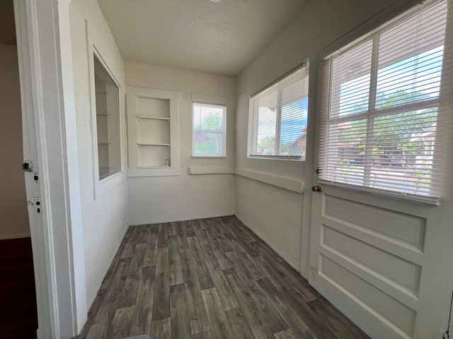 316 9th Street SW, Albuquerque, NM 87102