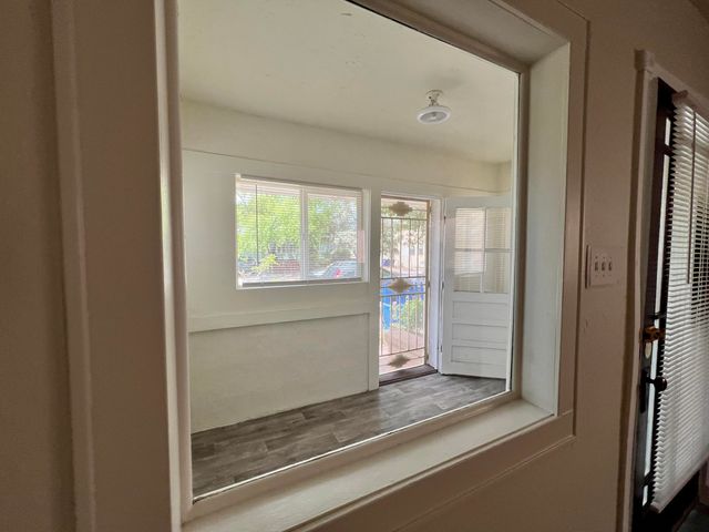 316 9th Street SW, Albuquerque, NM 87102