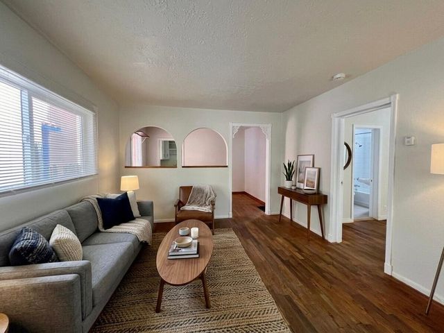 316 9th Street SW, Albuquerque, NM 87102