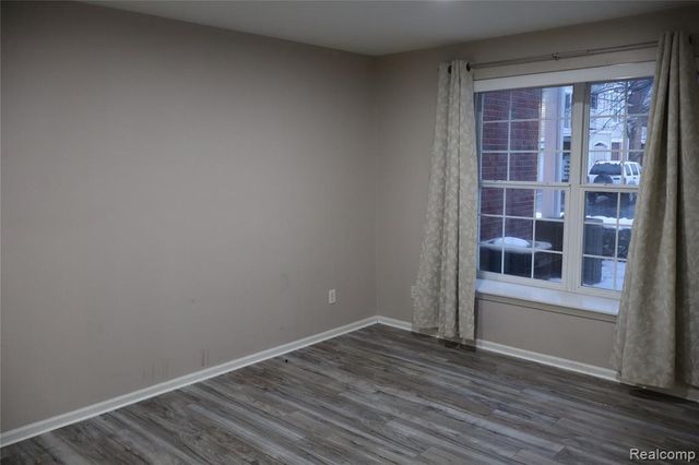 5212 Pine Aires Drive, Sterling Heights, MI 48314