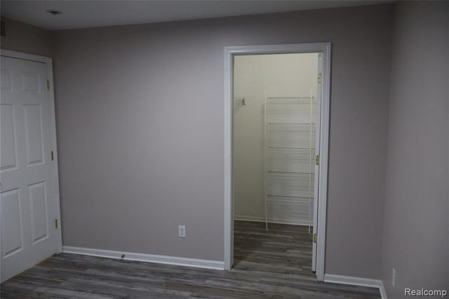 5212 Pine Aires Drive, Sterling Heights, MI 48314