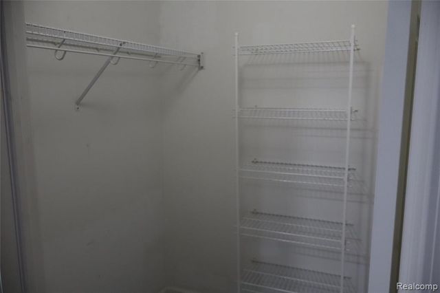 5212 Pine Aires Drive, Sterling Heights, MI 48314