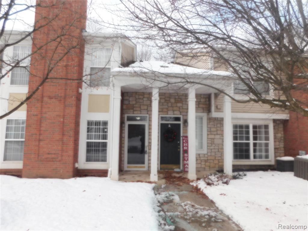 5212 Pine Aires Drive, Sterling Heights, MI 48314