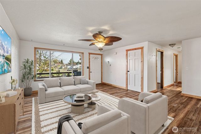 6610 95th Street NE, Marysville, WA 98270