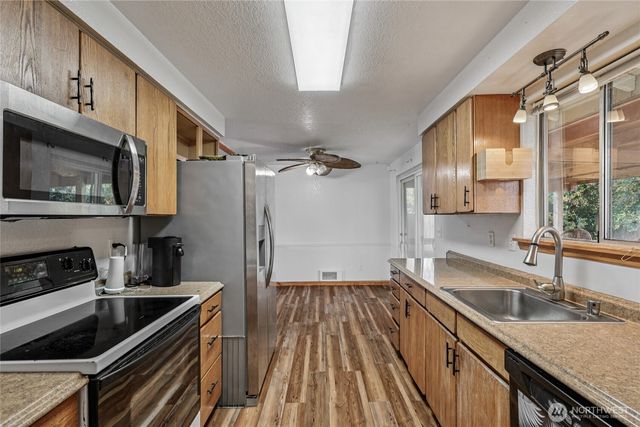 6610 95th Street NE, Marysville, WA 98270