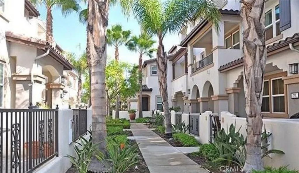 76 Bixby Circle, Buena Park, CA 90621