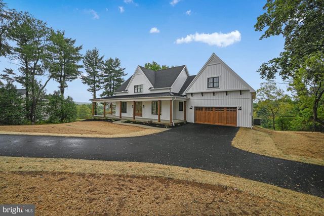 ST. MICHAELS MODEL 540 MONOCACY TRL, Spring Grove, PA 17362