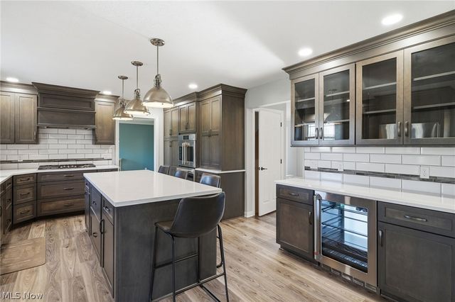 6625 Olde Stone Circle NE, Canton, OH 44721