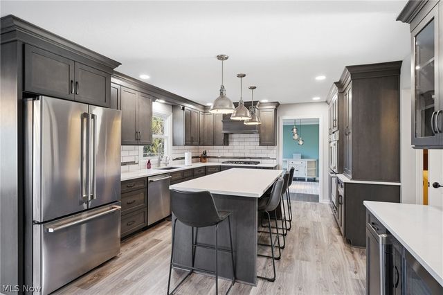 6625 Olde Stone Circle NE, Canton, OH 44721