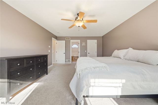 6625 Olde Stone Circle NE, Canton, OH 44721