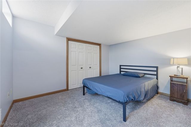 6625 Olde Stone Circle NE, Canton, OH 44721