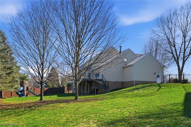 6625 Olde Stone Circle NE, Canton, OH 44721