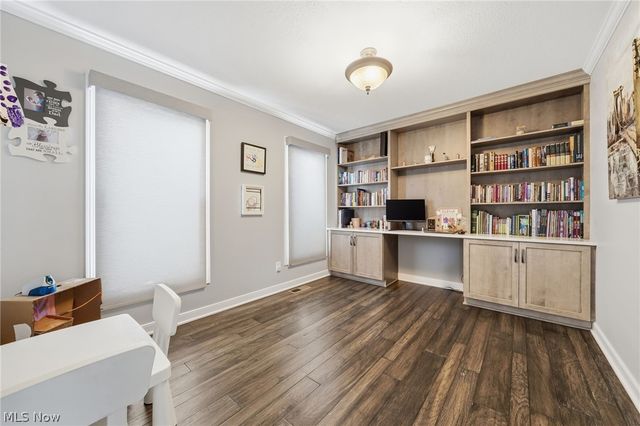 6625 Olde Stone Circle NE, Canton, OH 44721