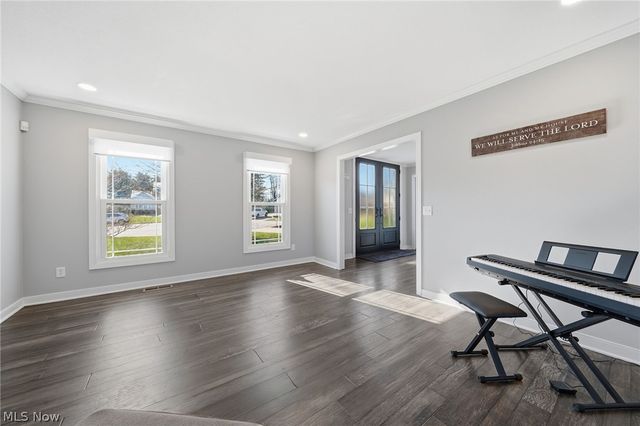 6625 Olde Stone Circle NE, Canton, OH 44721