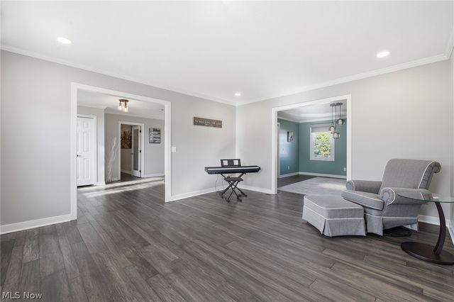 6625 Olde Stone Circle NE, Canton, OH 44721