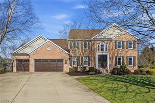 6625 Olde Stone Circle NE, Canton, OH 44721