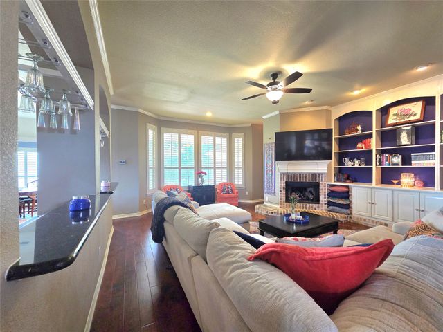 2079 Fair Oaks Circle, Corinth, TX 76210