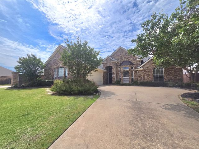 2079 Fair Oaks Circle, Corinth, TX 76210