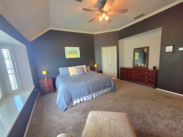 2079 Fair Oaks Circle, Corinth, TX 76210