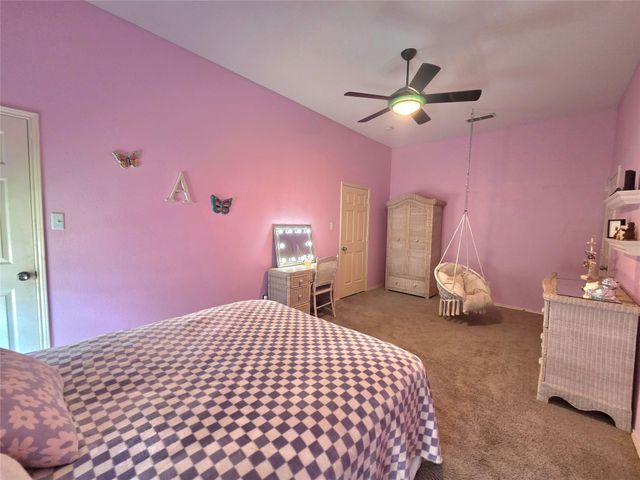 2079 Fair Oaks Circle, Corinth, TX 76210