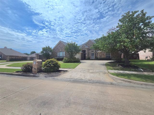 2079 Fair Oaks Circle, Corinth, TX 76210