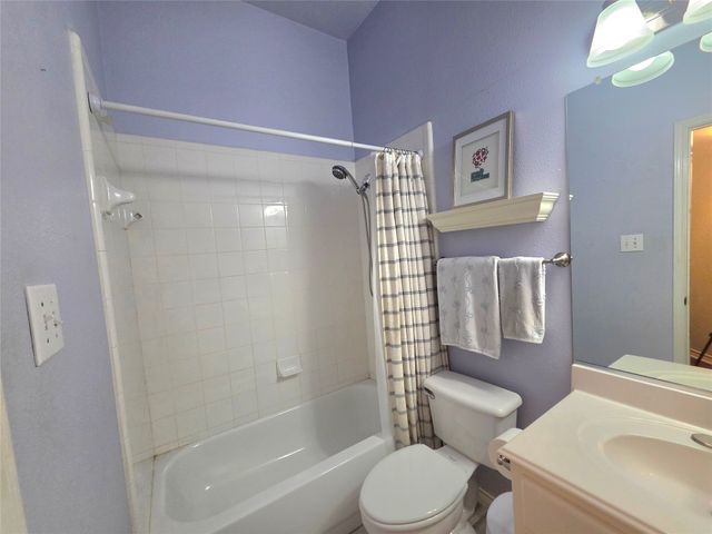 2079 Fair Oaks Circle, Corinth, TX 76210