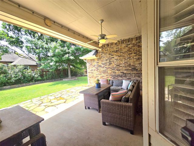 2079 Fair Oaks Circle, Corinth, TX 76210