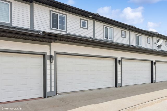 1753 Foster Road, Iowa City, IA 52245