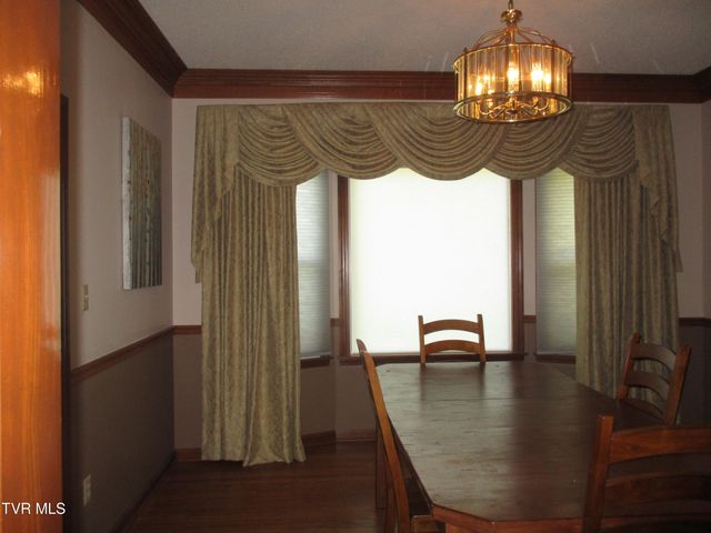 782 Quail Hollow Drive, Elizabethton, TN 37643