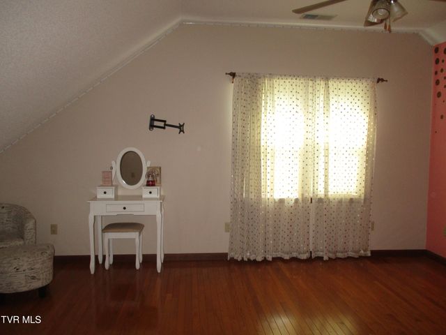 782 Quail Hollow Drive, Elizabethton, TN 37643